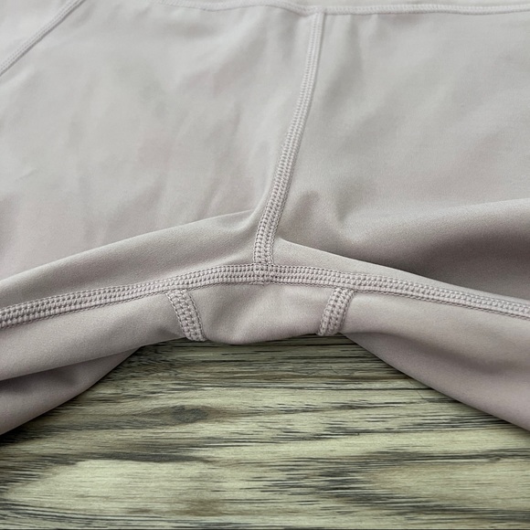 Varley Laser Scallop Hem Reflective Leggings sz XS Lilac purple lavender - Picture 7 of 8